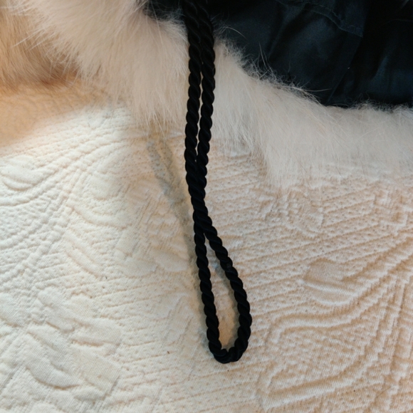 Vintage Handmade Faux Fur Winter Hat With Handmuff Warmer With Inside Zip Pocket - Picture 7 of 8